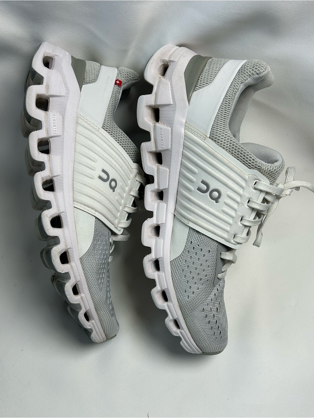 On Cloudswift Running Shoes in Light Gray and White women’s US 7 EU 38 sneakers - Picture 4 of 11